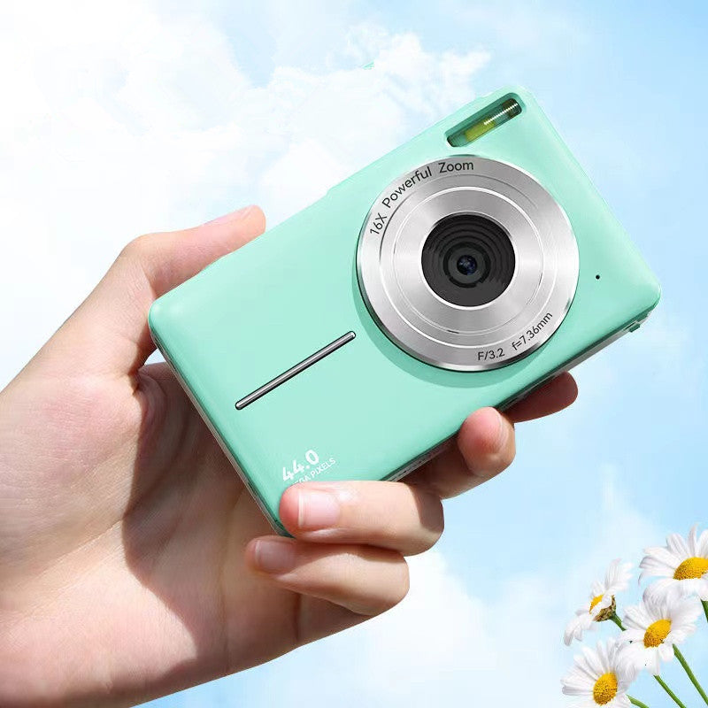 Compact CCD Digital Camera